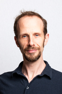 Brad Simon&squot;s Headshot