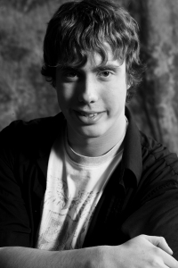 Headshot for Aaron Broszat