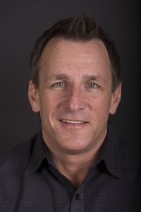 Darryl Lindenbach&squot;s Headshot