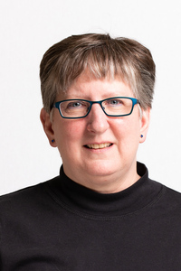 Headshot for Lynn Kolling