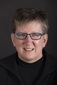 Lynn Kolling&squot;s Headshot