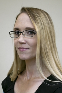 Headshot for Sara Mills