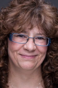 Headshot for Kim Johnson