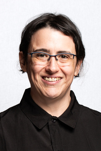 Andrea Katz&squot;s Headshot