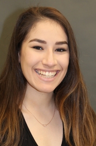 Headshot for Nicole Raposo