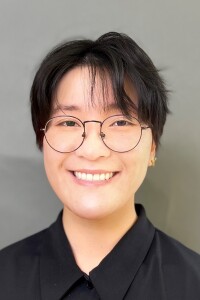 Headshot for Winnie Tran