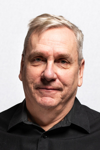 Mark Paidra&squot;s Headshot