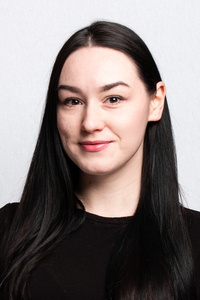 Anna Lupeko&squot;s Headshot