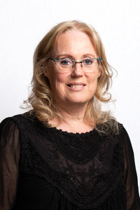 Joanne Sampson&squot;s Headshot