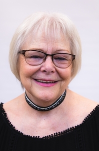 Headshot for Elayne Fischer