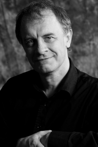 Headshot for Derek Ross